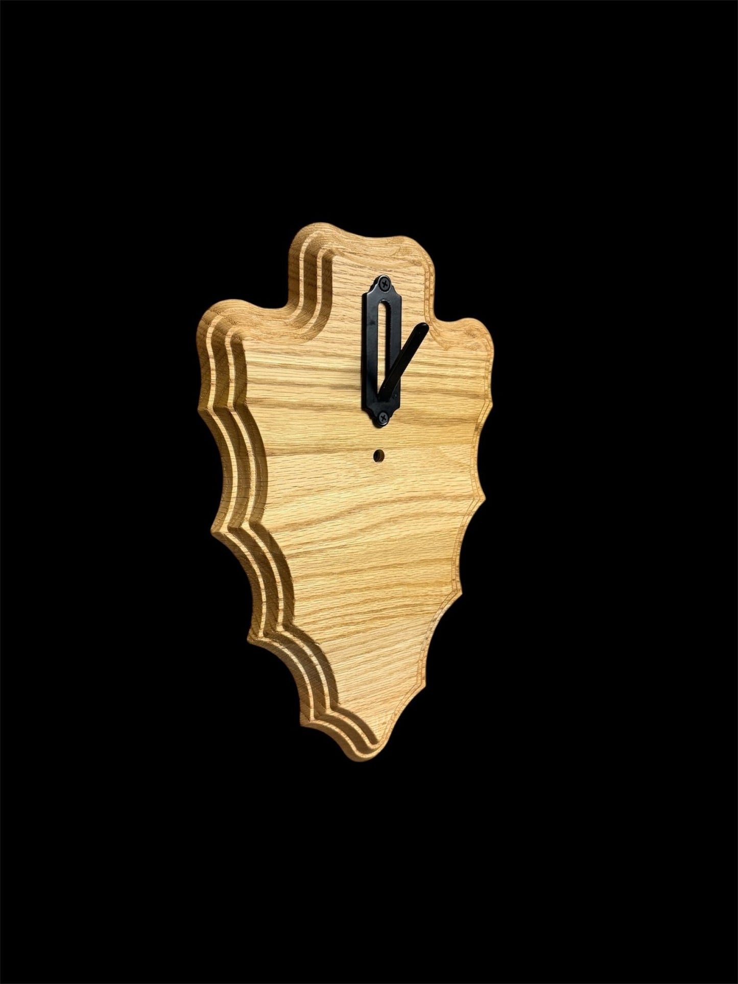 European Mount Wall Display Arrowhead Plaque with Skull Hook | Natural Oak - Woodland Haven Designs